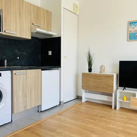 Apartment Bright With Balcony And Private Parking La Rochelle (Charente-Maritime)